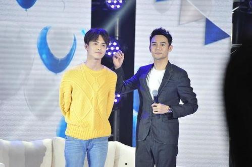 吃瓜被全娱乐圈偷听